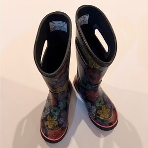 Girls bogs size 2 Floral Patterned Rain Boots